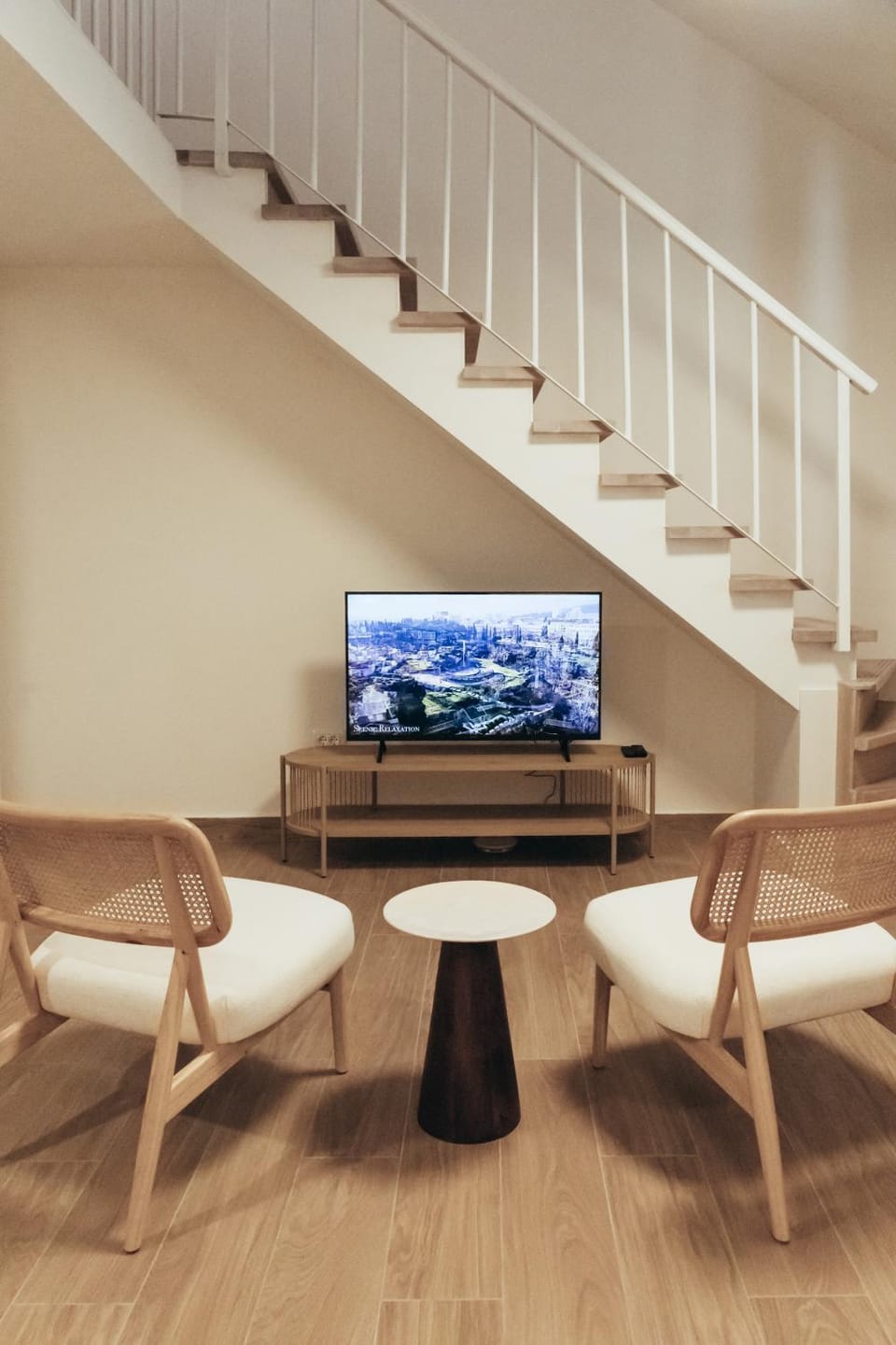 TV and multimedia, Living room, Seating area
