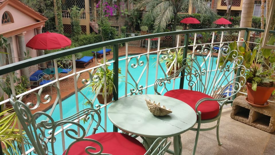 On site, Swimming pool, Swimming pool