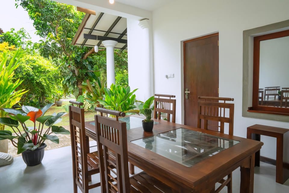 Patio, Dining area, Garden view