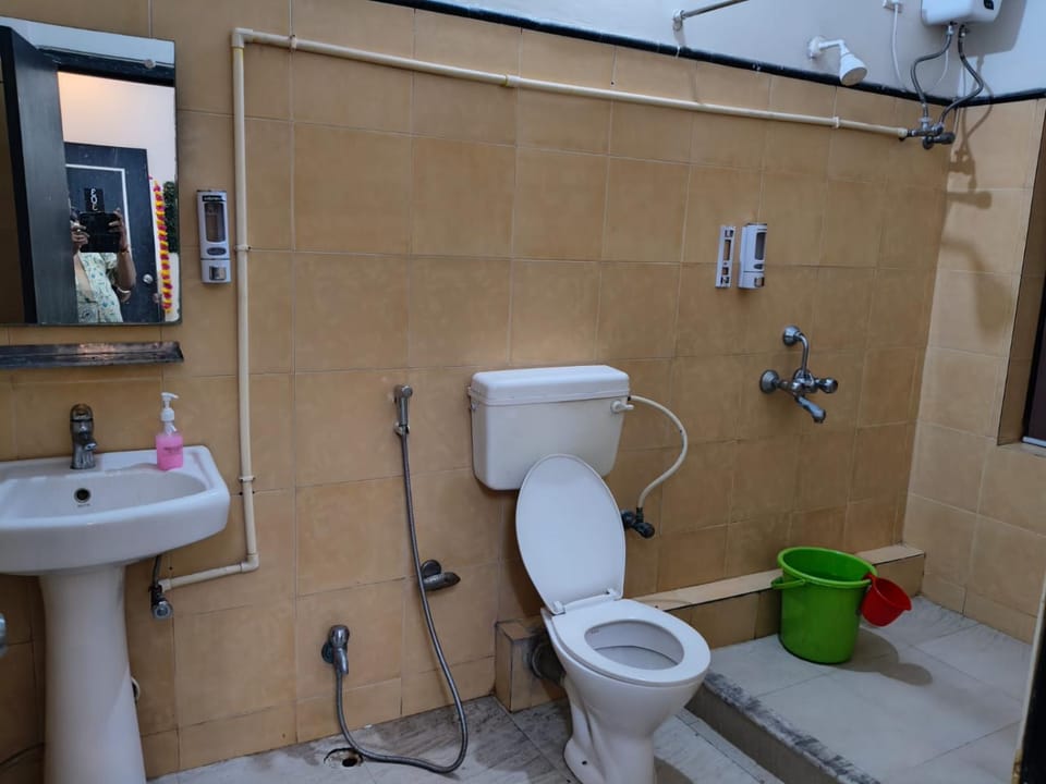 A2 Guest House Bed and Breakfast in Kolkata