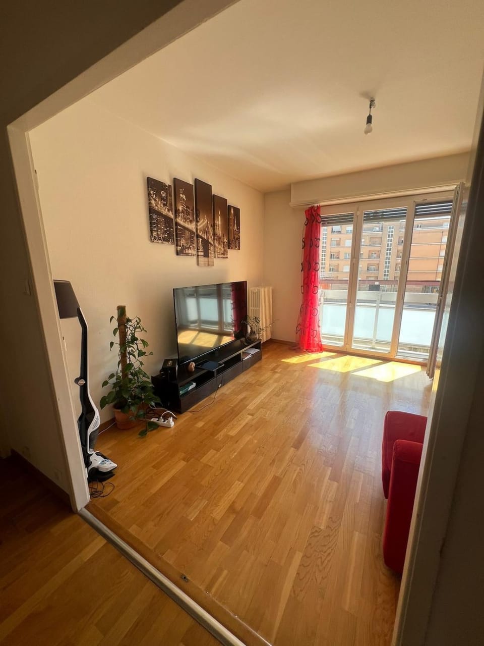 Chambre confortable au cœur de Lausanne Vacation rental in Lausanne