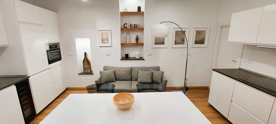 Living room, Seating area, Dining area, dishwasher, oven, stove