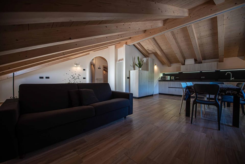 Kitchen or kitchenette, Living room, Seating area