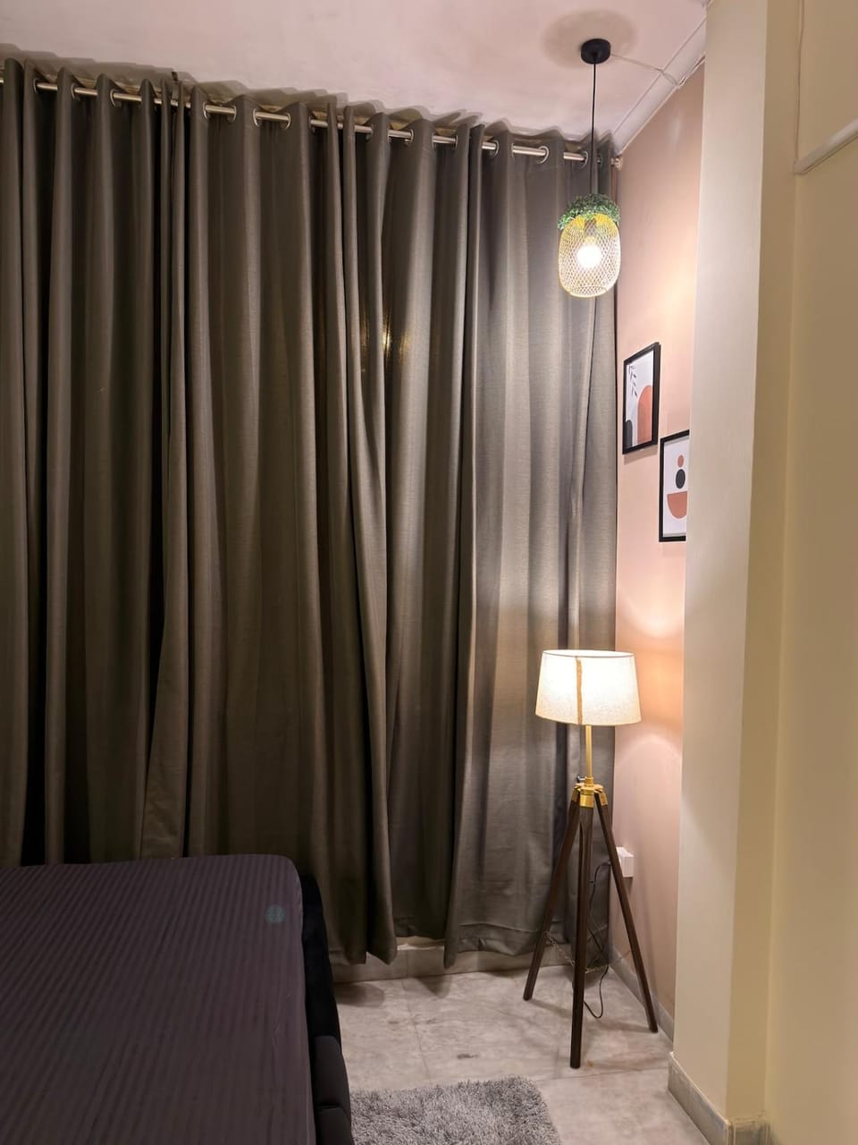 AP Luxe Stays Jacuzzi & Home Theater Apartment in Delhi