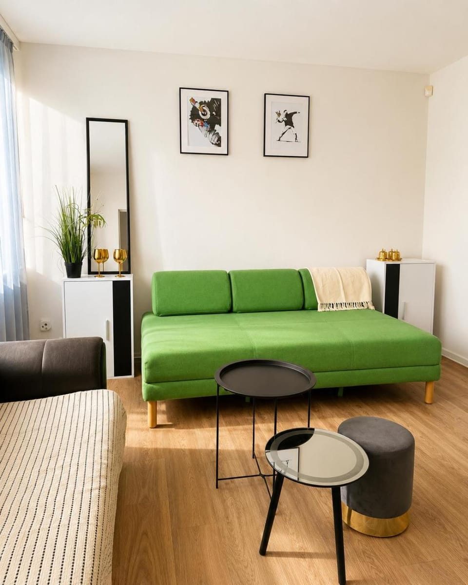 Bed, Living room, Seating area