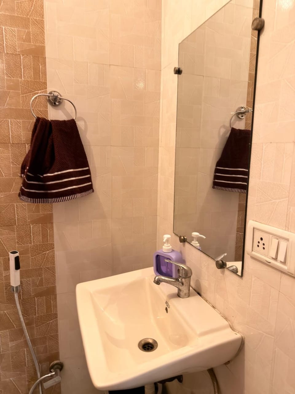 AP luxe stays 2bhk Home Theaterchillrelax Apartment in Delhi