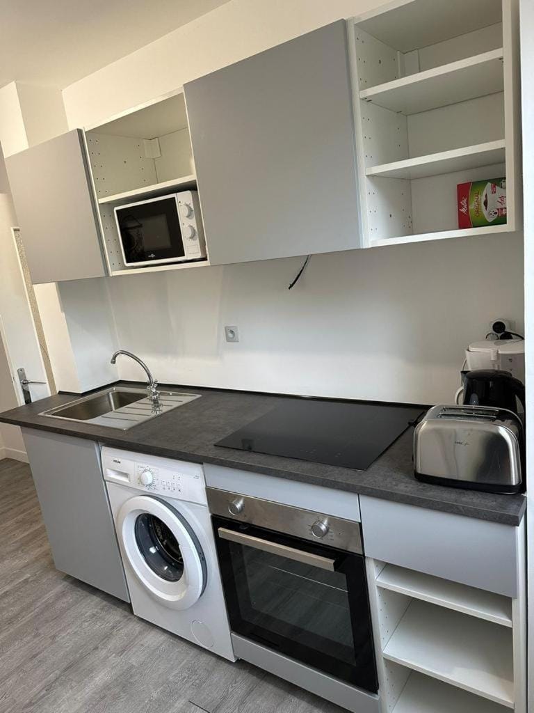 Luxury Apartment 15 min walk to the center Apartment in Saint-Étienne