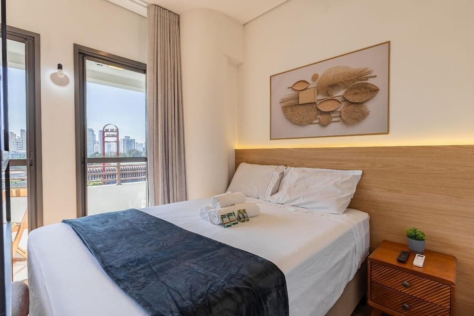 Estiloso Studio no Brooklin | Varanda com vista Apartment in Sao Paulo City