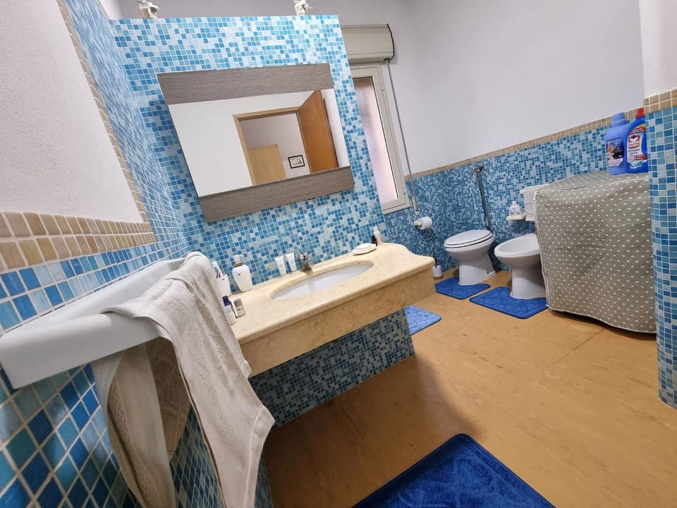 Toilet, Bathroom