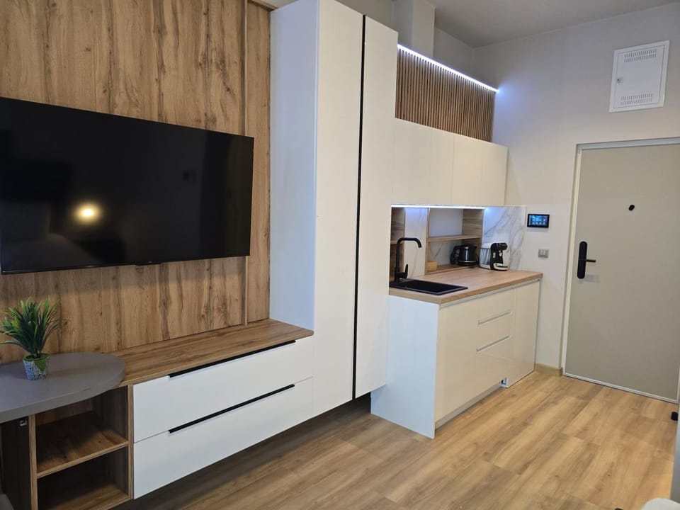 TV and multimedia, Coffee/tea facilities, Kitchen or kitchenette
