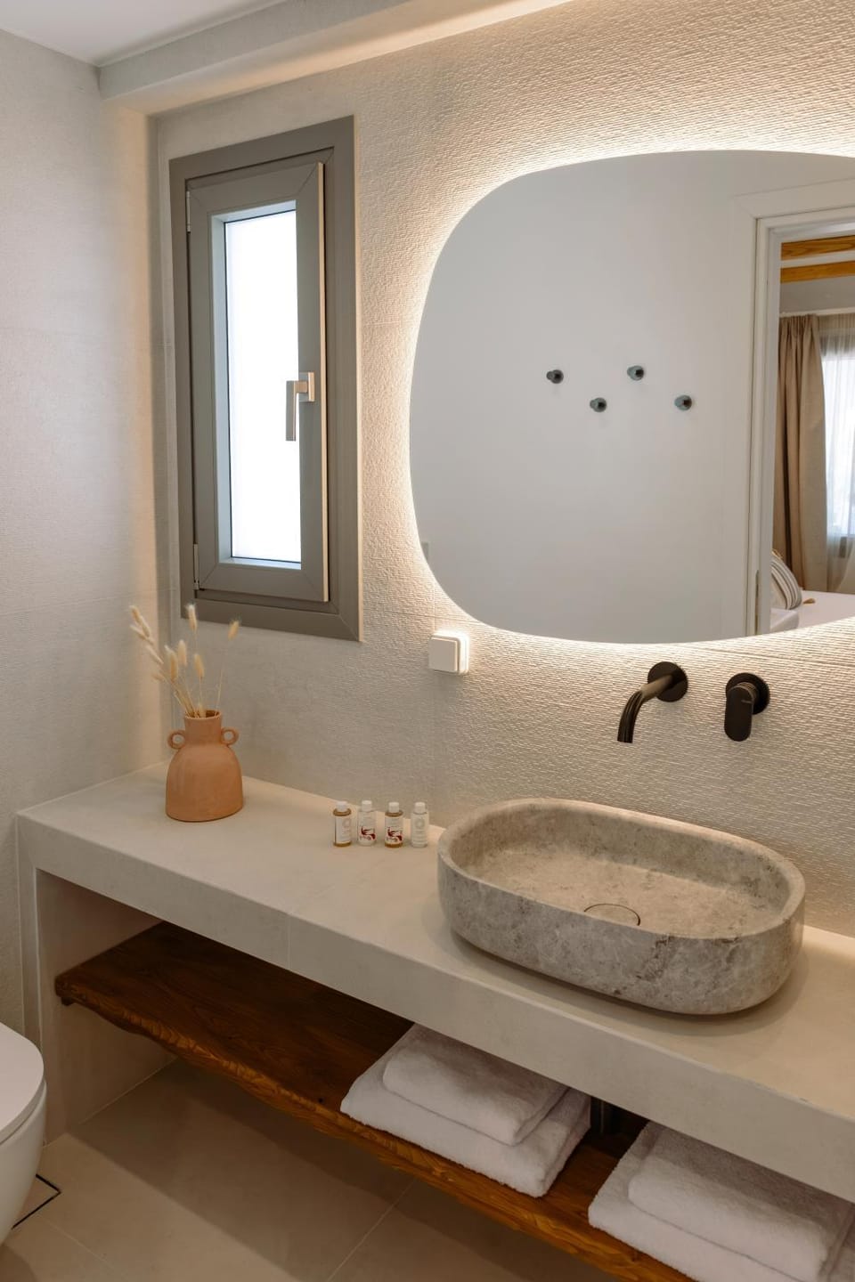 Anéfama Apartment in Agios Prokopios