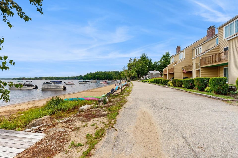 Patch Pond Townhome at Ossipee House in Ossipee Lake