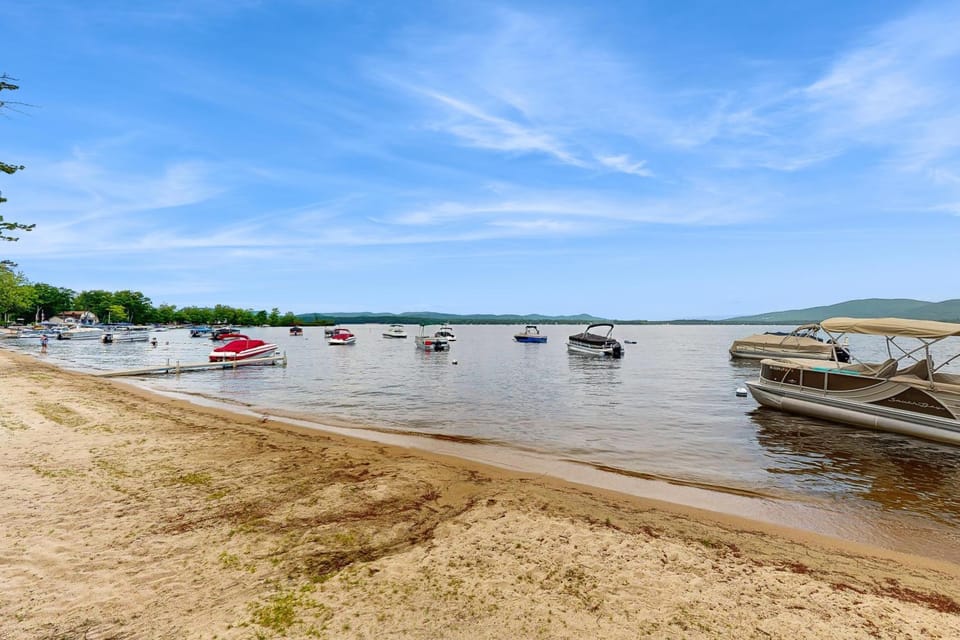 Patch Pond Townhome at Ossipee House in Ossipee Lake