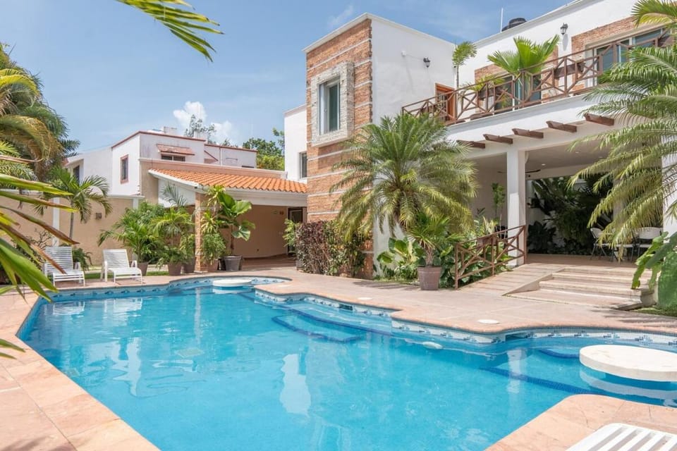 Four room private stay with pool Villa in State of Quintana Roo