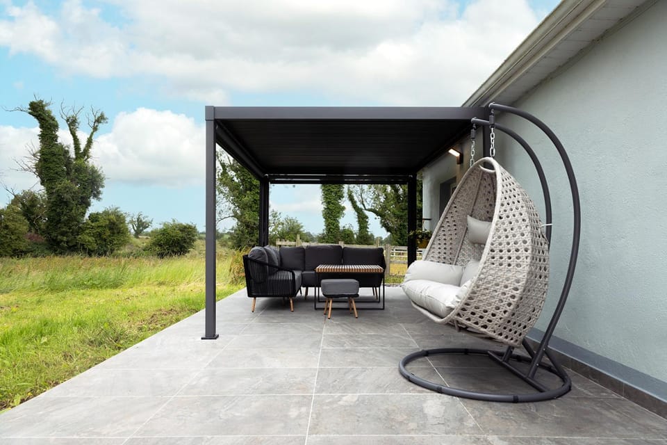 Patio, Day, Balcony/Terrace, Spa and wellness centre/facilities, Seating area, Garden view