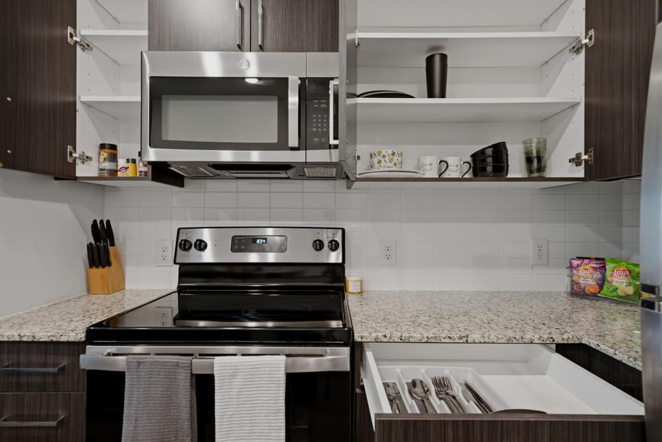 dishwasher, oven, stove