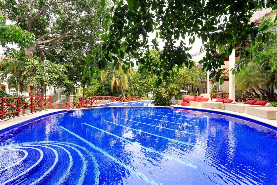Pool view, Swimming pool
