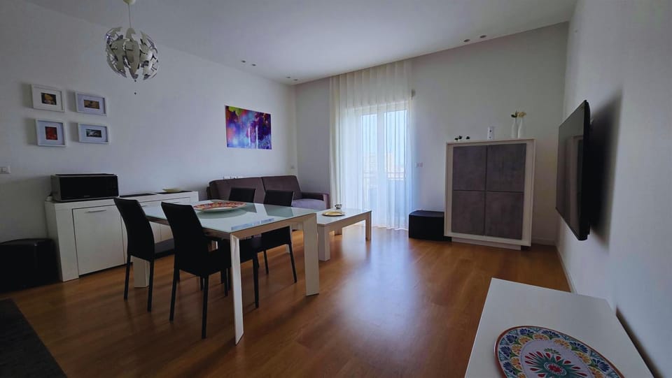 Communal lounge/ TV room, Seating area