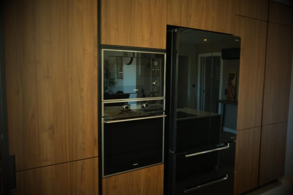 Kitchen or kitchenette, oven