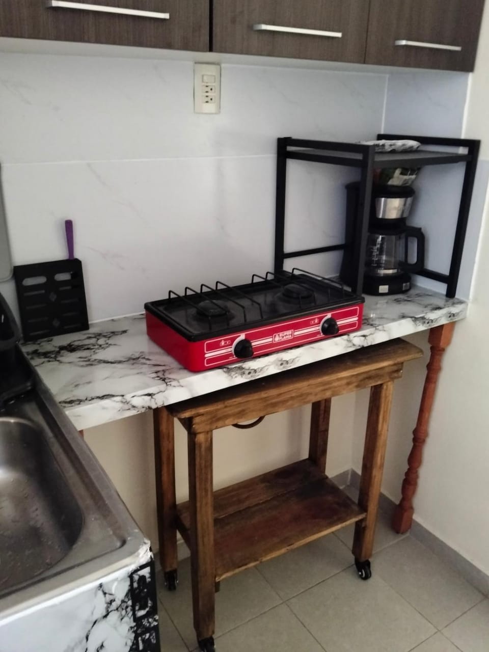 Kitchen or kitchenette
