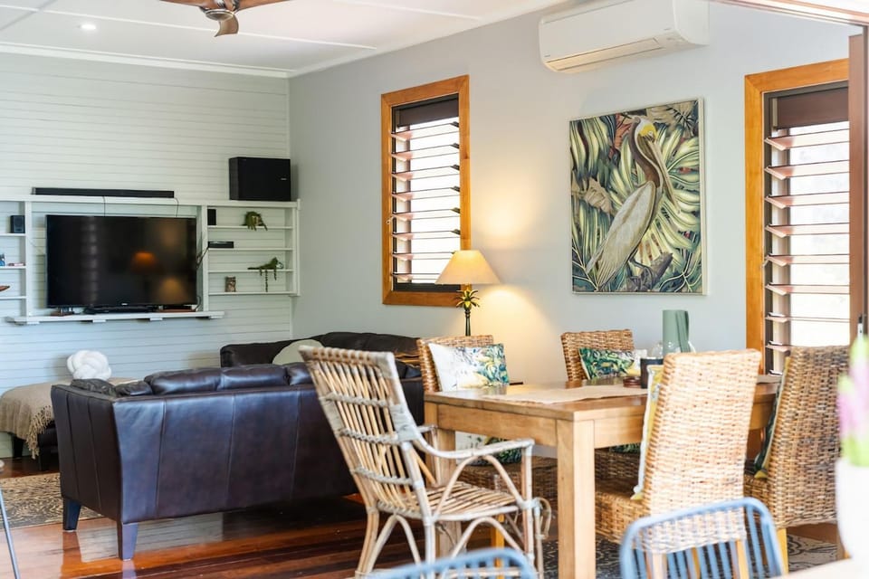 Urban Oasis in the Heart of Townsville House in Townsville