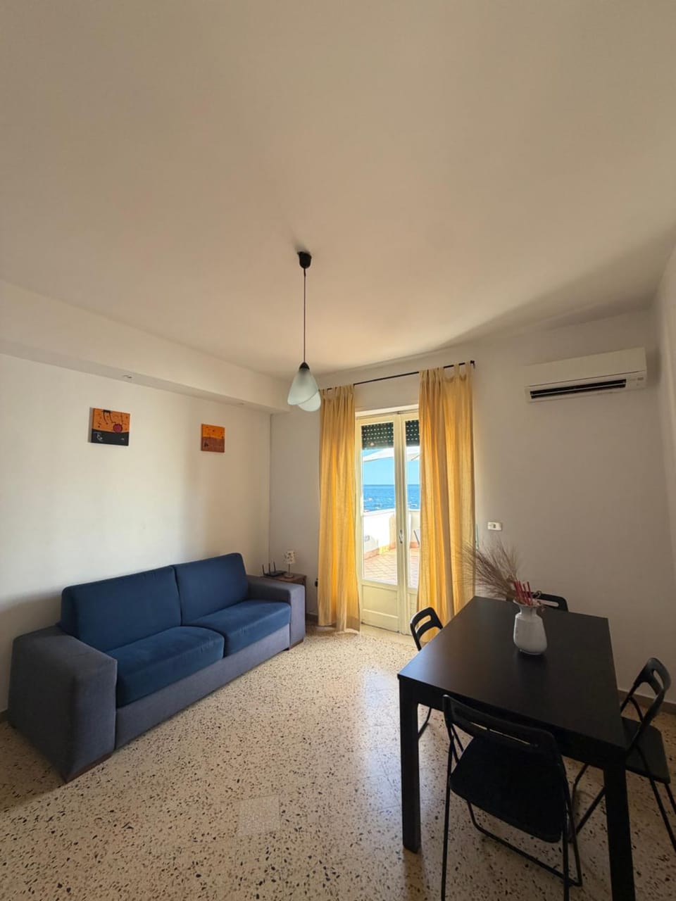 Living room, air conditioner