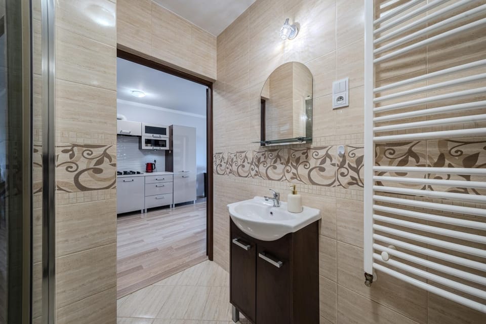 Bathroom, Kitchen or kitchenette