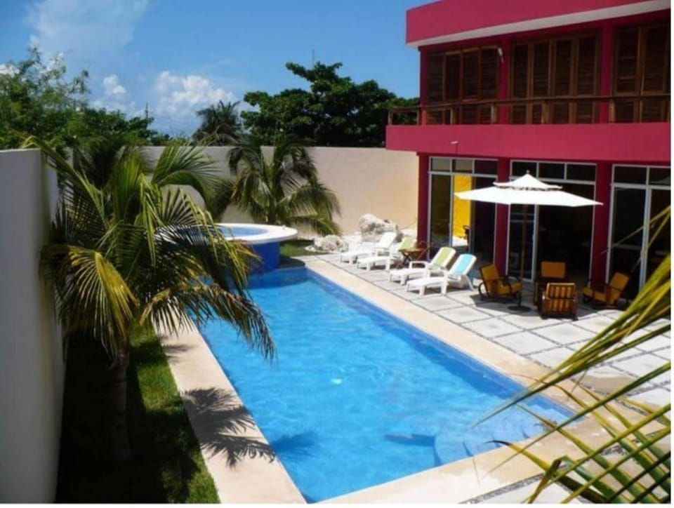 Swimming pool