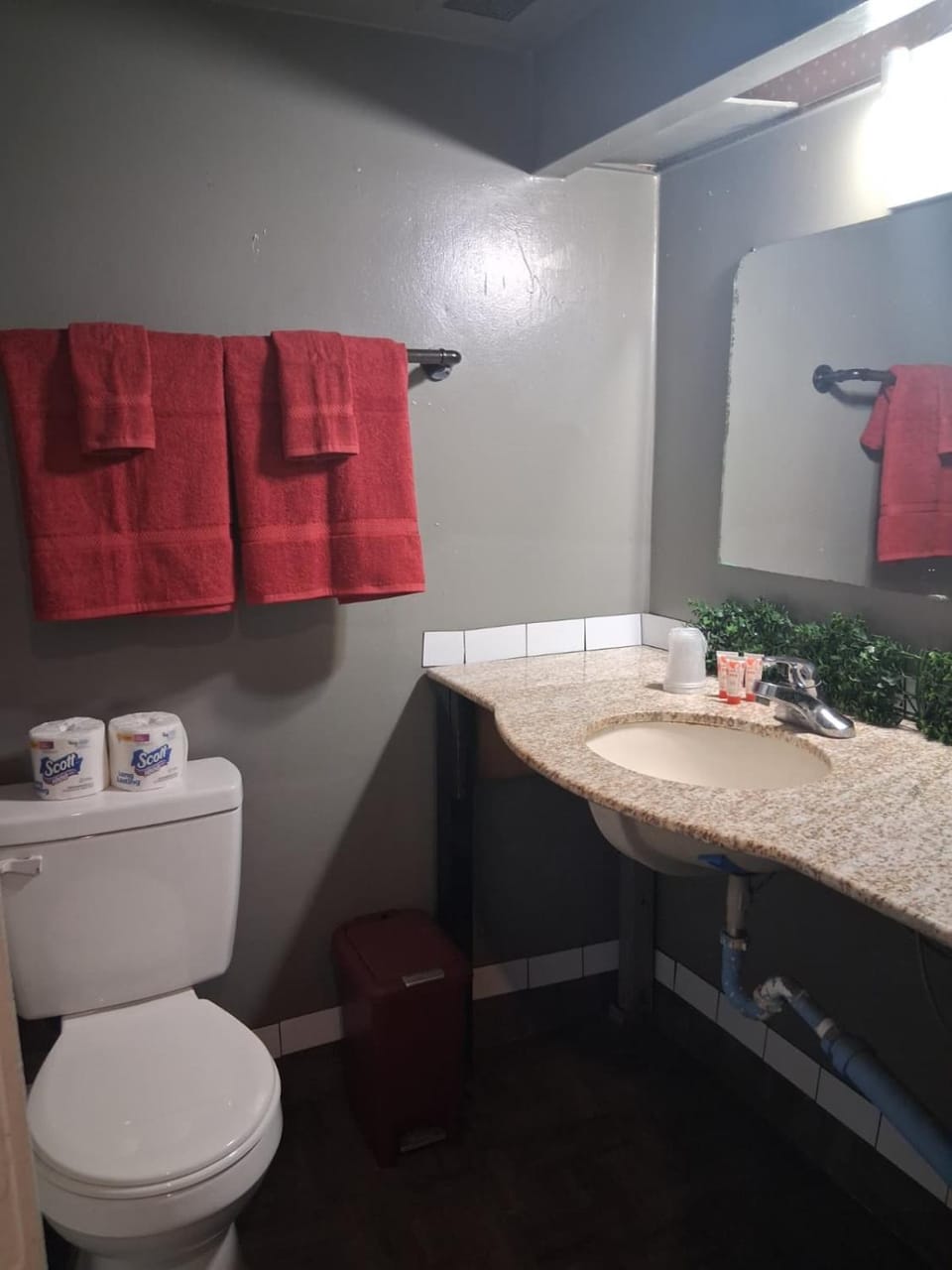 North - King Bed Hotel Studio 319 Apartment in Flowood