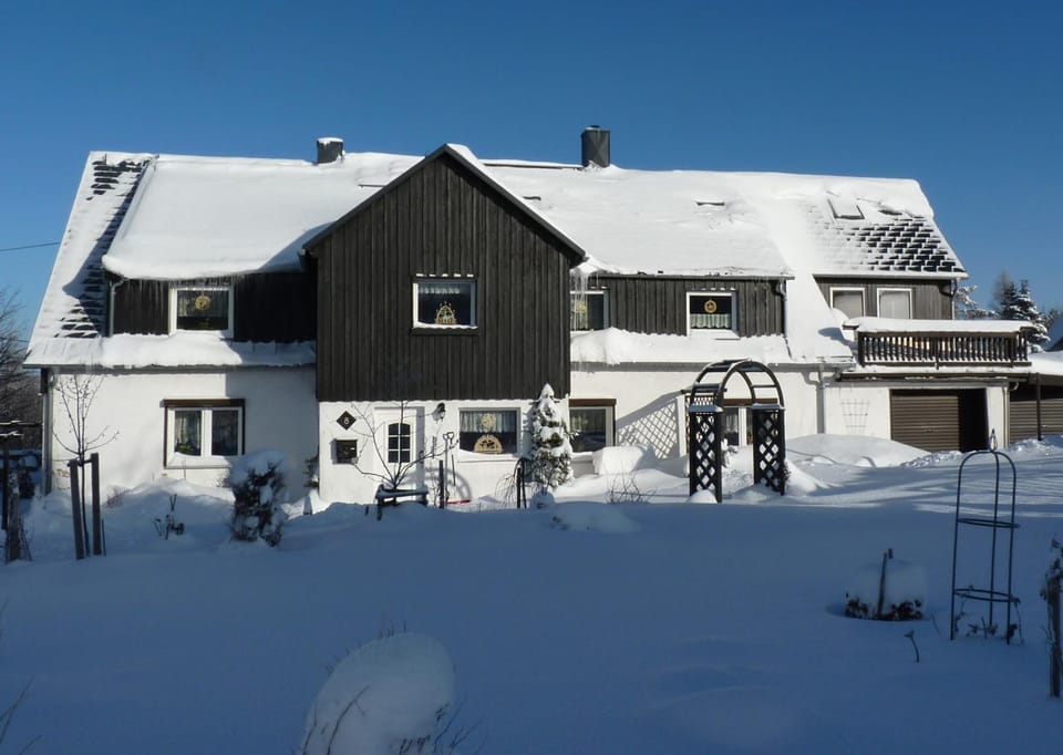 Facade/entrance, Winter