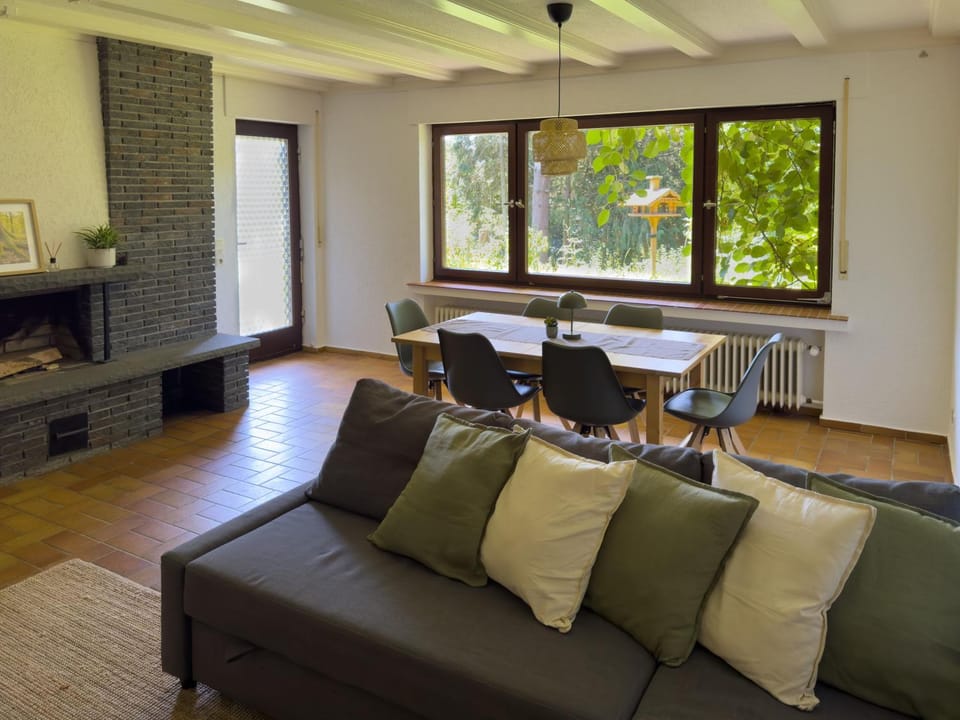 Living room, Seating area, Dining area