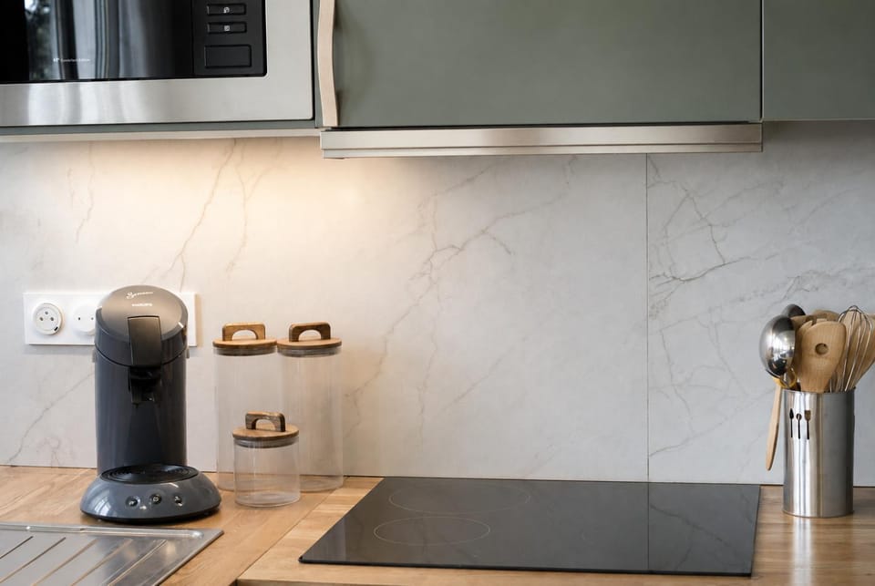 Kitchen or kitchenette, stove