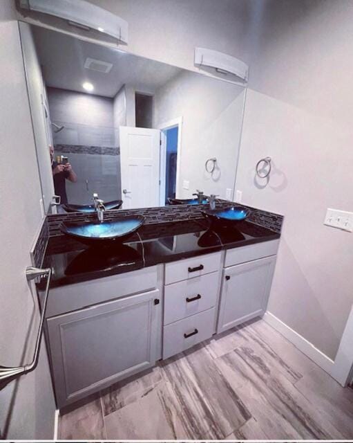 Beautiful Alaskan 3 Bedroom 2 Bath Apartment in Abbott Loop
