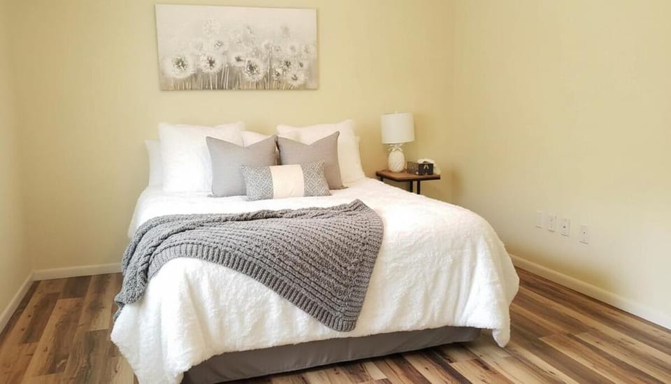 Gainesville 2BR 2BA Comfort Stay Apartment in Gainesville