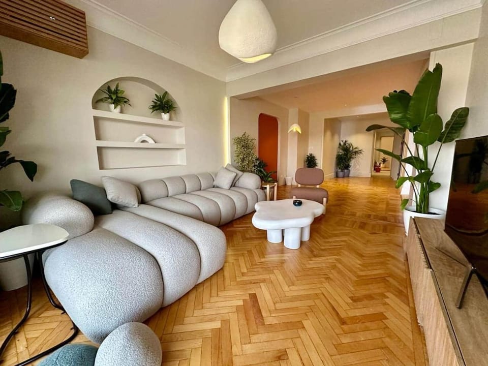 Bohemian Luxury on the Nile/ Zamalek Loft Apartment in Cairo