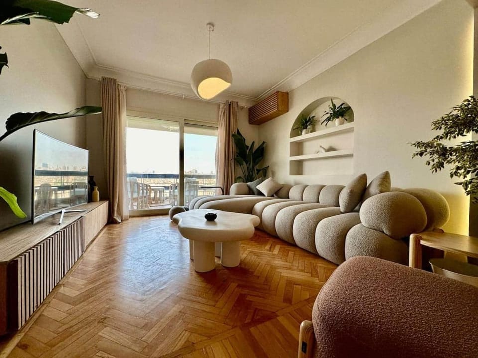 Bohemian Luxury on the Nile/ Zamalek Loft Apartment in Cairo