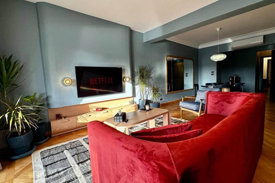 Casa Royal / Zamalek Nile Loft Apartment in Cairo