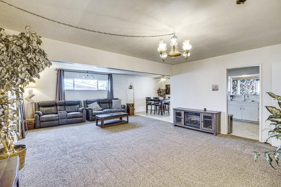 Walkable Home in Cedar City with Ample Parking House in Cedar City