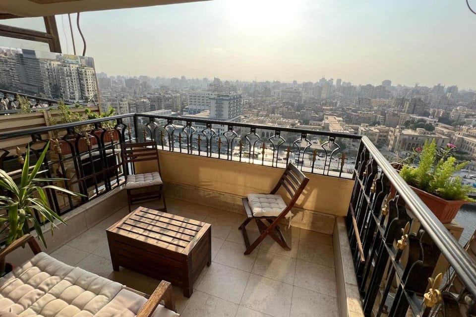 Balcony/Terrace, City view