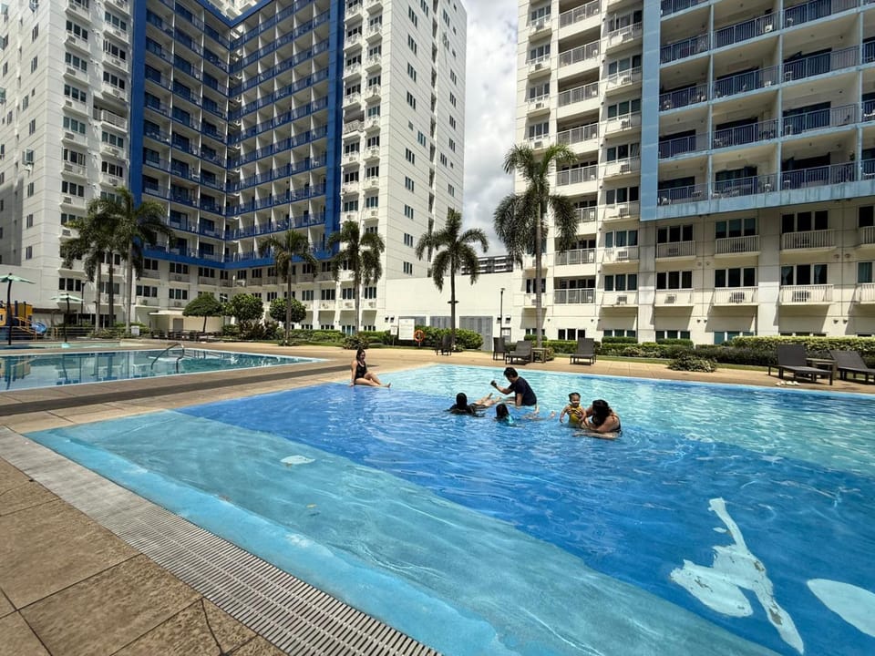 Pool view, Swimming pool