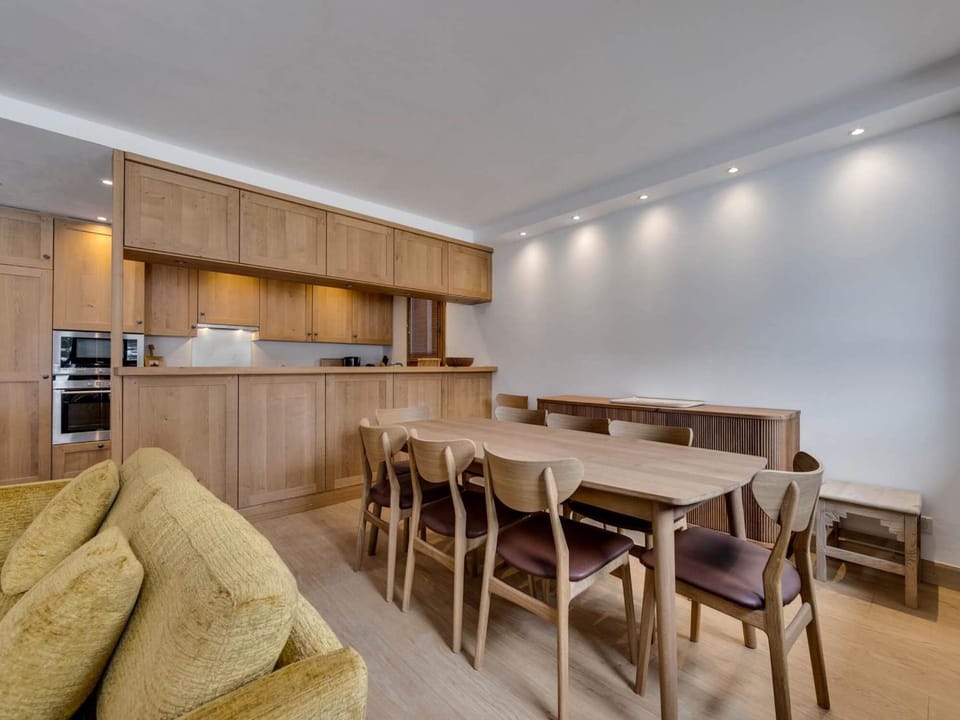 Appartement duplex charmant et spacieux - 7 pers. - FR-1-518-218 Apartment in Val dIsere