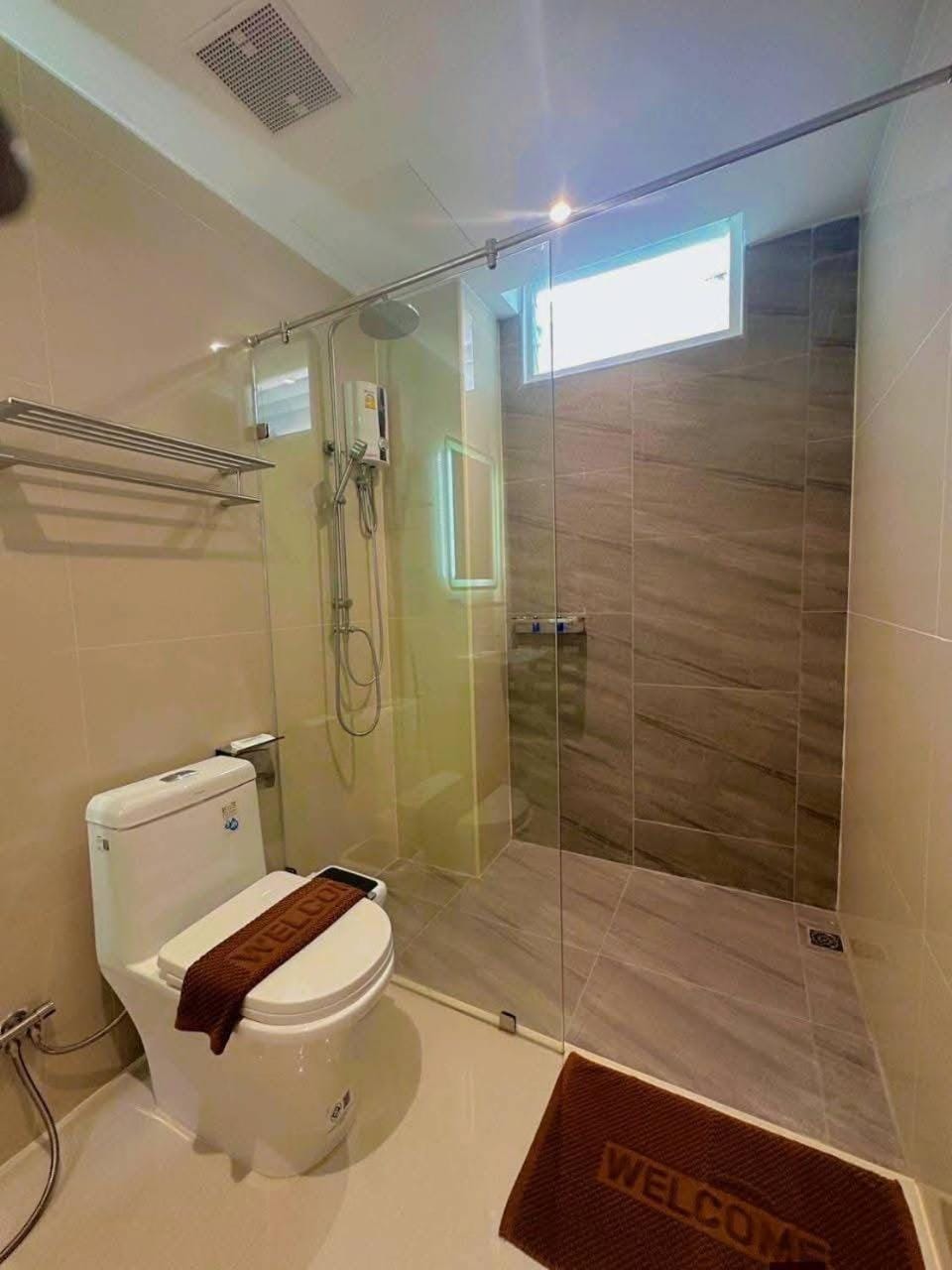 Shower, Toilet, Bathroom