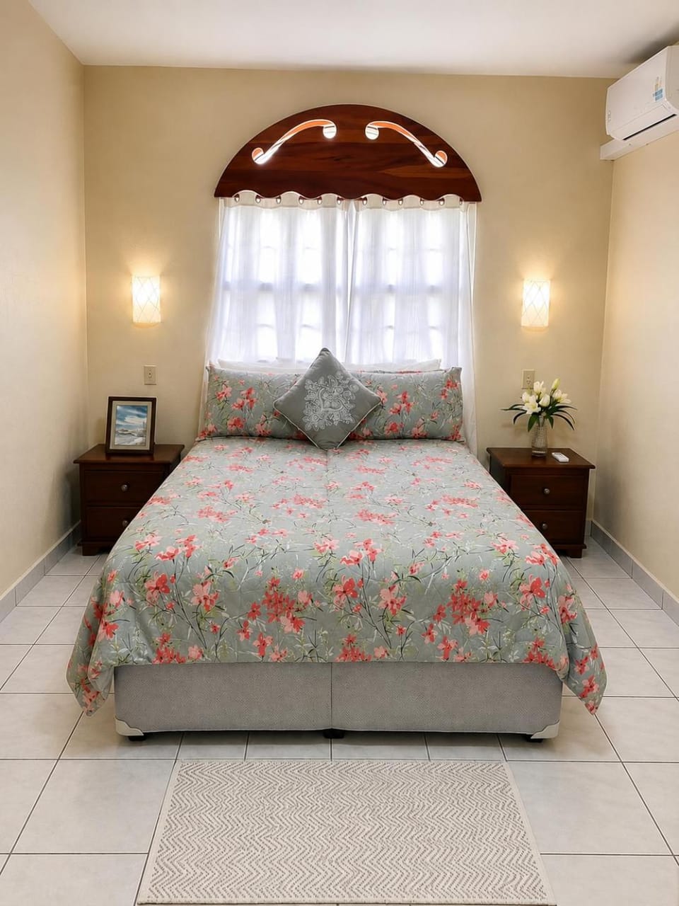 Bedroom, air conditioner
