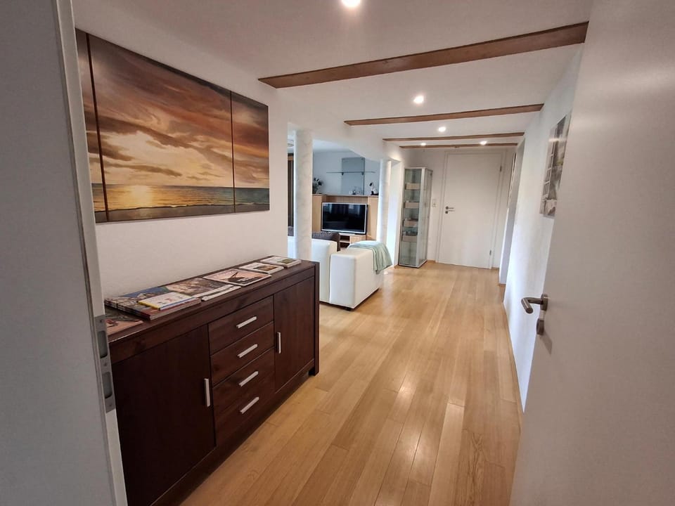 Living room, Photo of the whole room