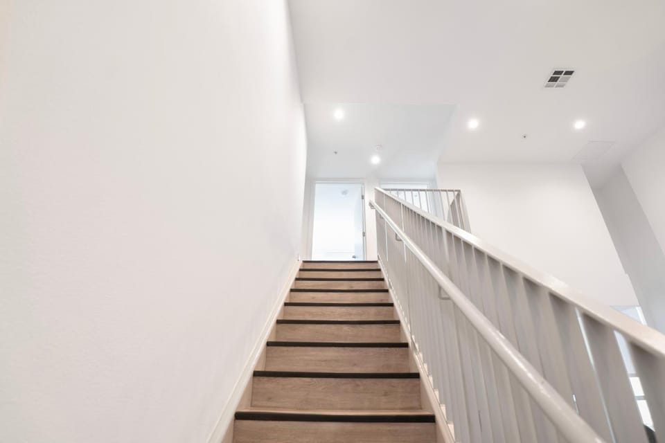 Pacific Escape 3BD Townhomes with FREE Parking Apartment in Santa Monica
