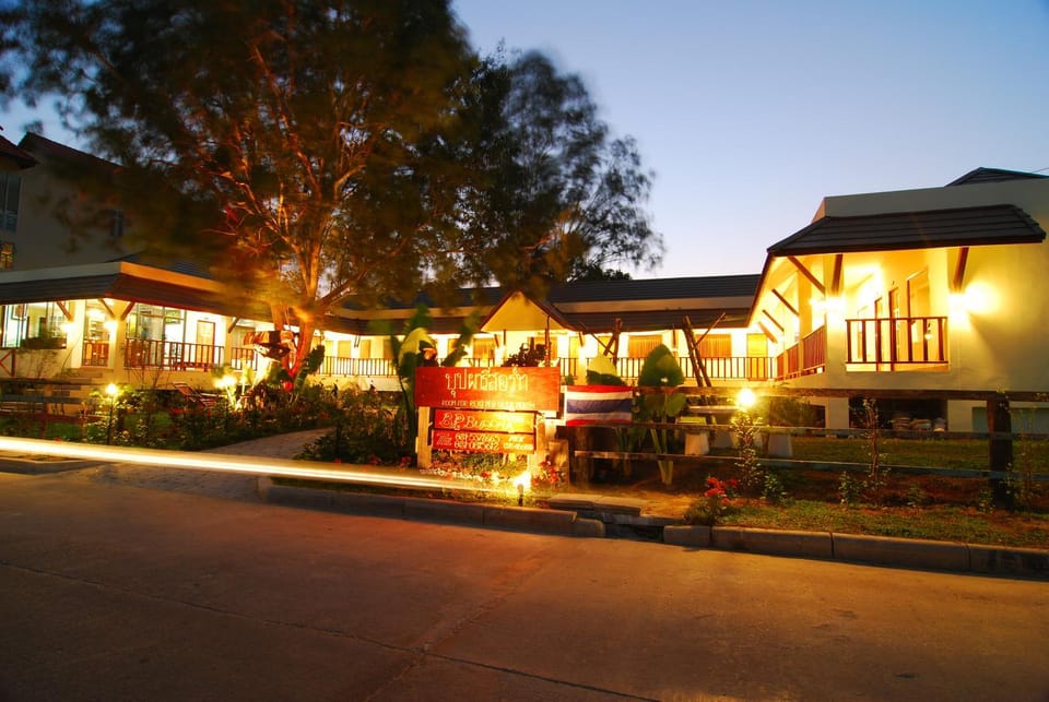 Buppharesort Hotel in Khuekkhak