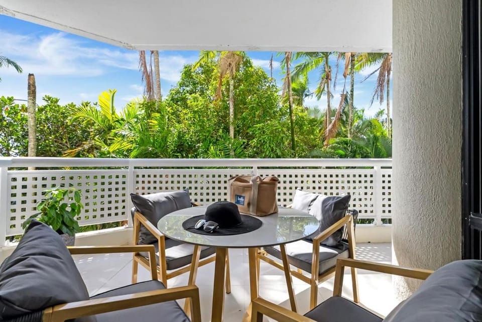 Belle Escapes 22 Rydges Plaza Esplanade with Garden Views Apartment in Cairns