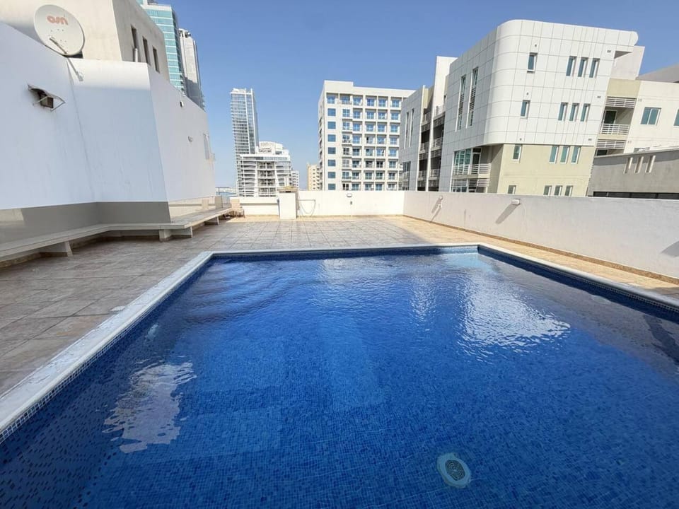 Family-Friendly 2BR Near Everything in Juffair Apartment in Manama