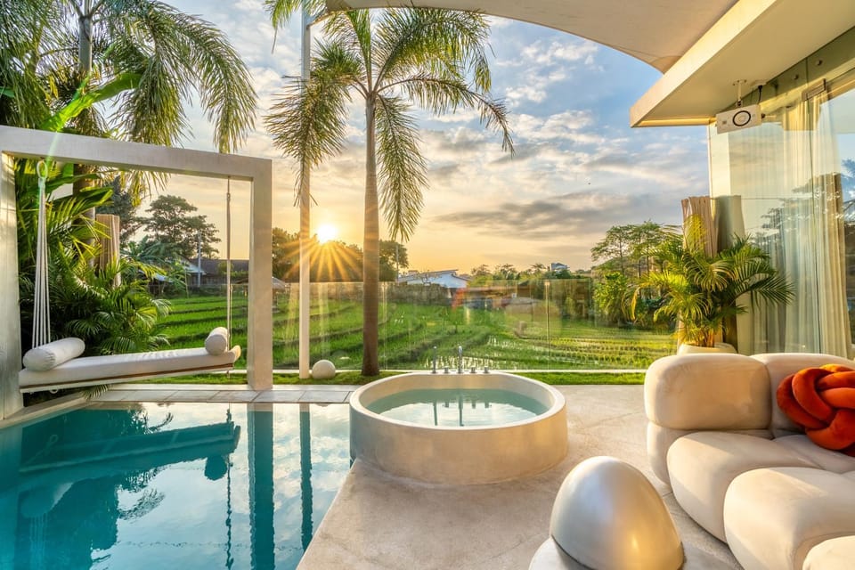 Hot Tub, View (from property/room), Landmark view, Pool view, Sunrise