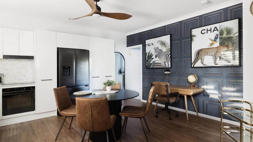 Sandy Toes Hideaway – Lux Pet-Friendly Retreat Apartment in Nelson Bay